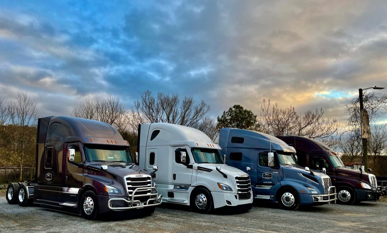 R.C. Transport truck and dry van equipment