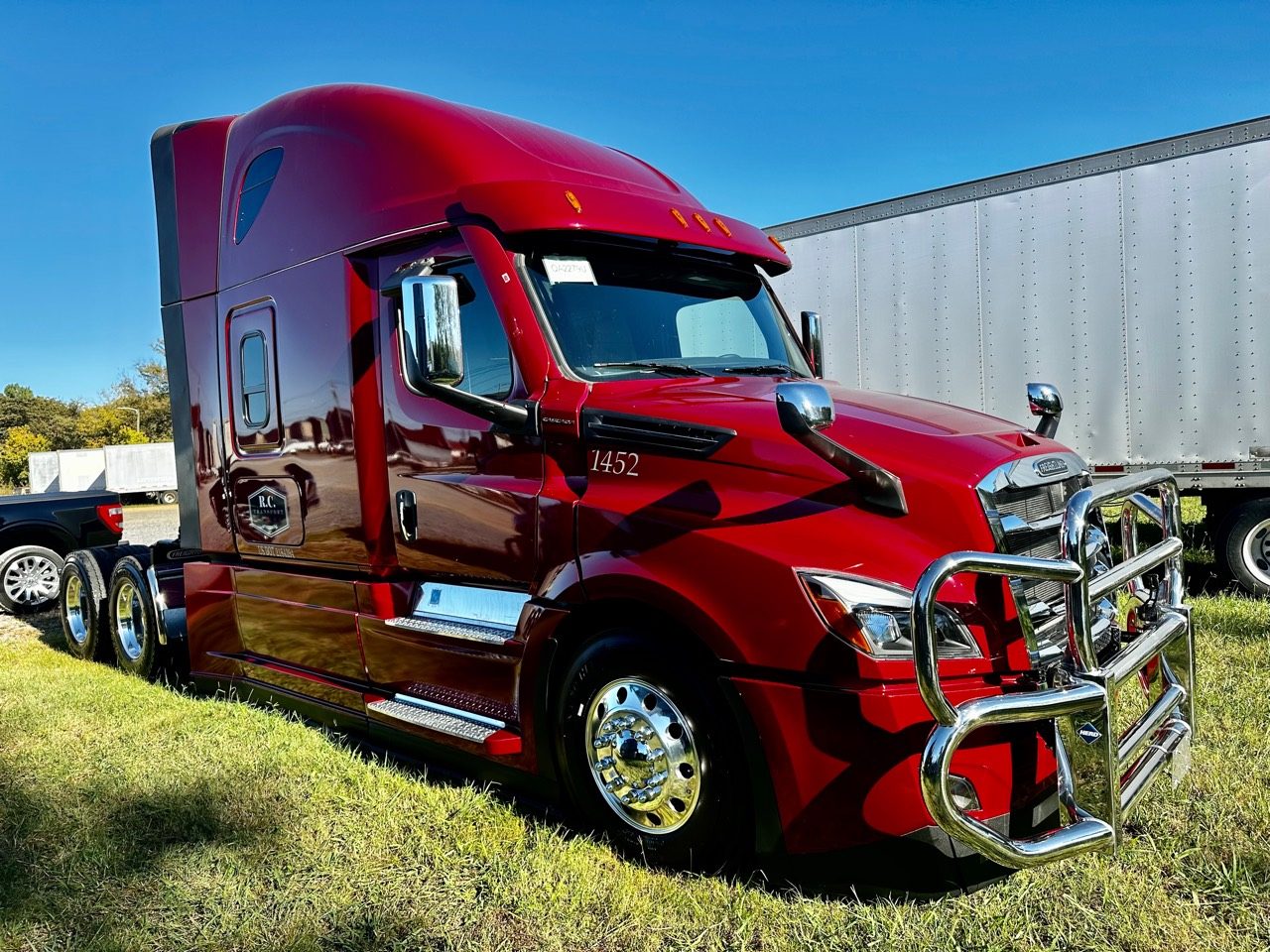 R.C. Transport truck and dry van equipment