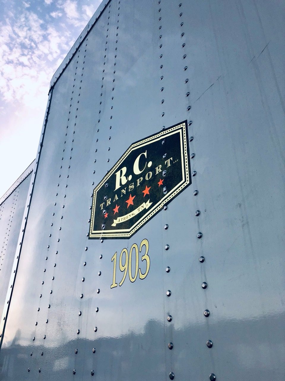 R.C. Transport truck and dry van equipment