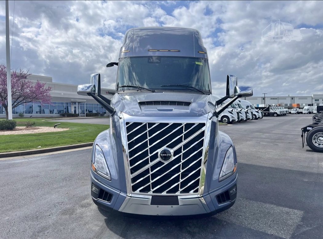 R.C. Transport truck and dry van equipment
