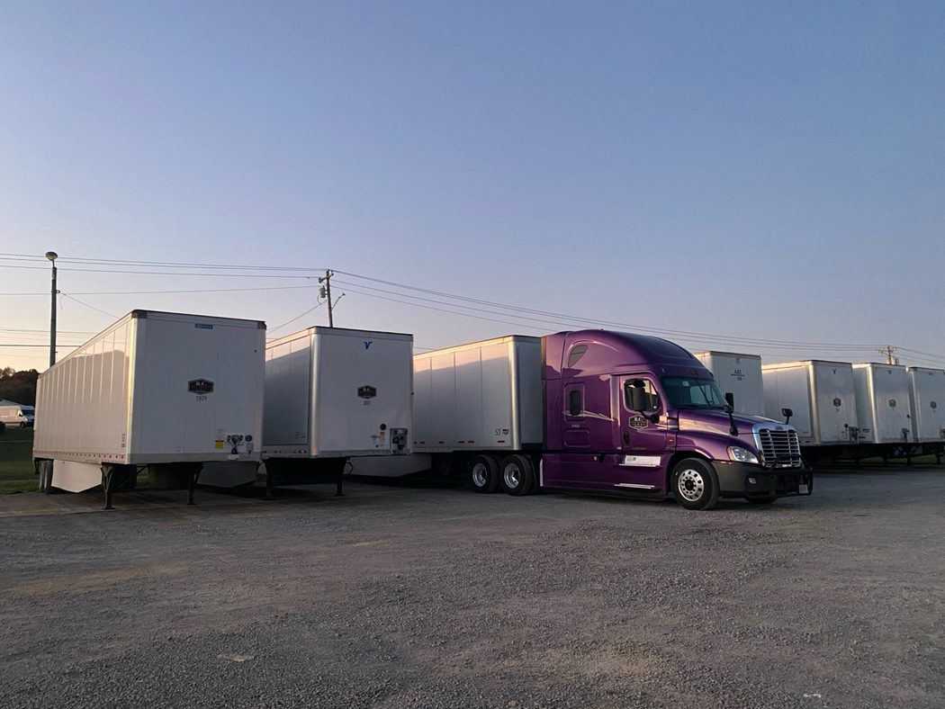 R.C. Transport truck and dry van equipment