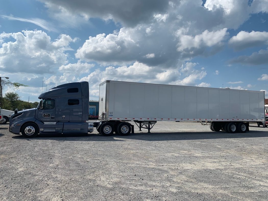 R.C. Transport truck and dry van equipment